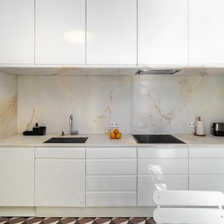 Whome Classic Beauty & Modern Retreat In Rato * Lizbona