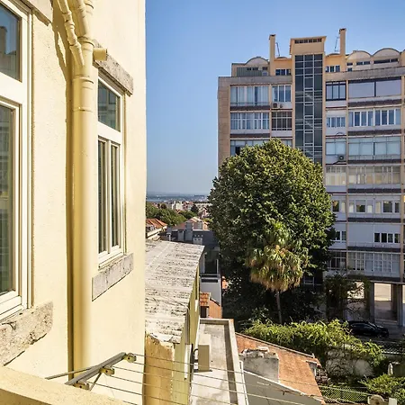 Whome Classic Beauty & Modern Retreat In Rato * Lizbona