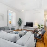 Whome Classic Beauty & Modern Retreat In Rato Lejlighed *